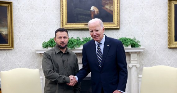 Prezydent USA Joe Biden ogłosił w czwartek, podczas spotkania z prezydentem Ukrainy Wołodymyrem Zełenskim, nowy pakiet uzbrojenia dla Ukrainy wartości 325 mln dolarów, w tym dodatkową baterię systemu obrony powietrznej Hawk. Zapowiedział też, że w przyszłym tygodniu do Ukrainy trafią pierwsze czołgi Abrams.