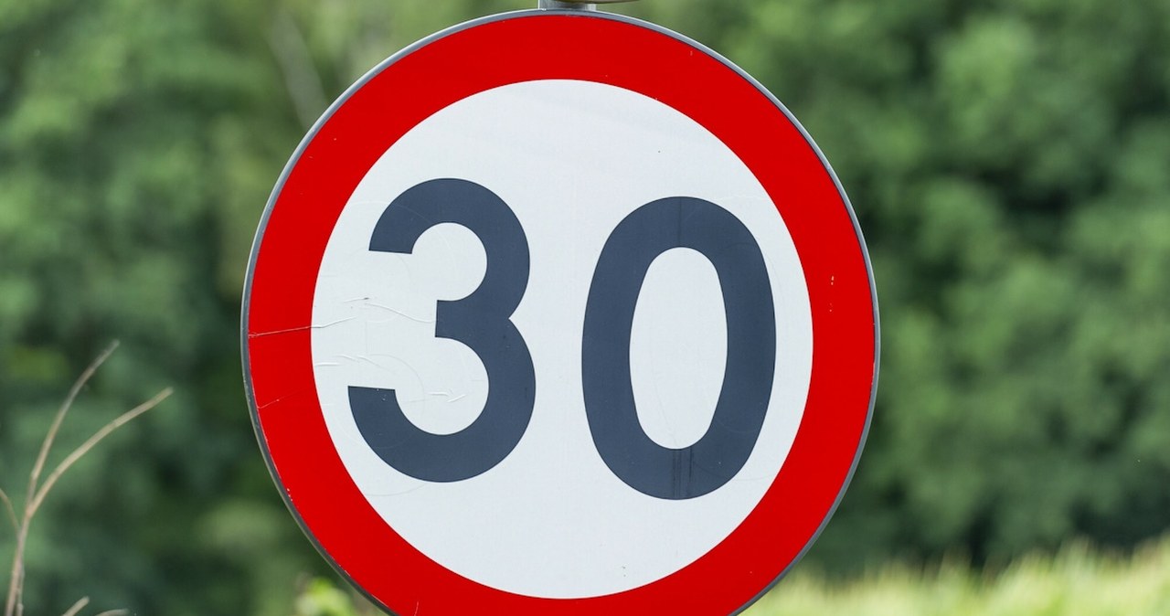 30 km/h zamiast 50 km/h. Gmina wprowadza ważne zmiany dla kierowców