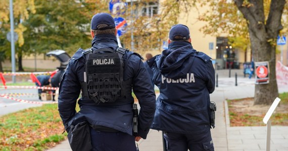 We Wrocławiu trwa policyjna obława. Dziennikarz RMF FM Paweł Pyclik dowiedział się nieoficjalne, że w mieście doszło do napadu na bank. 