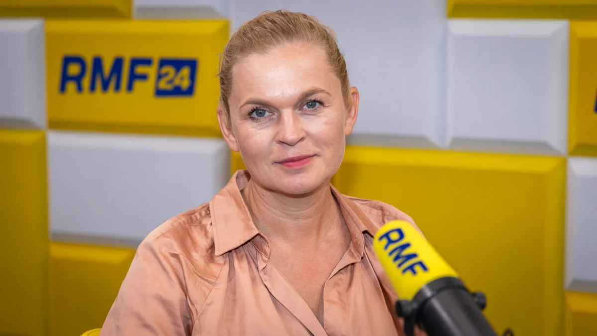 "To były głupie, niepotrzebne słowa. Niesprawiedliwe wobec Polek i Polaków, którzy zaangażowani są cały czas w pomoc Ukrainie, we wspieraniu Ukrainy. Oczywiście te słowa też nie biorą się znikąd" – mówiła w Popołudniowej rozmowie w RMF FM posłanka Koalicji Obywatelskiej, Barbara Nowacka. W ten sposób skomentowała słowa Wołodymyra Zełenskiego, który mówił na forum ONZ o "europejskich przyjaciołach, którzy przygotowują scenę pod moskiewskiego aktora".