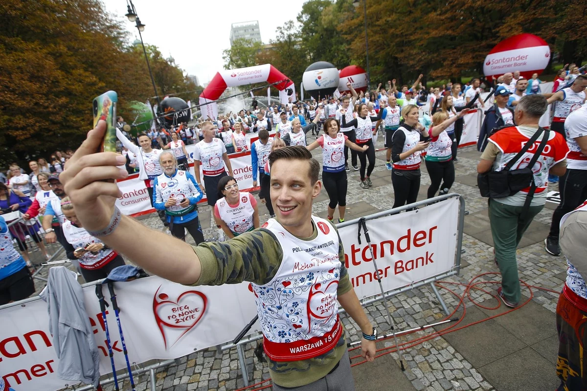 Prawie pół tysiąca osób wzięło udział w Biegu po Nowe Życie w warszawskim Wilanowie. Za nami 23 edycja wydarzenia, które jest największą w Polsce inicjatywą promującą przeszczepy narządów.