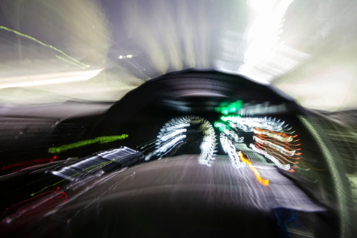 3 promile alkoholu w organizmie miał 48-letni mężczyzna, który został zatrzymany, gdy jechał samochodem po kebaba. Jak przekazała policja z Koła w Wielkopolsce, "godną naśladowania postawą wykazał się przypadkowy kierowca", który uniemożliwił dalszą jazdę nietrzeźwemu kierowcy.