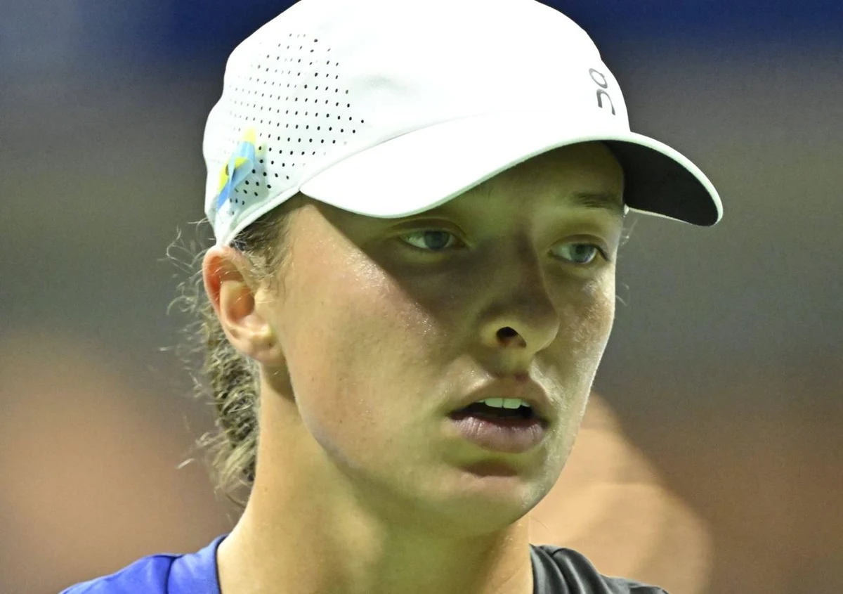Iga Świątek awansowała do ćwierćfinału turnieju WTA na twardych kortach w Tokio. Rozstawiona z numerem jeden polska tenisistka wygrała z Japonką Mai Hontamą 6:4, 7:5. Spotkanie trwało dwie godziny i dwie minuty.