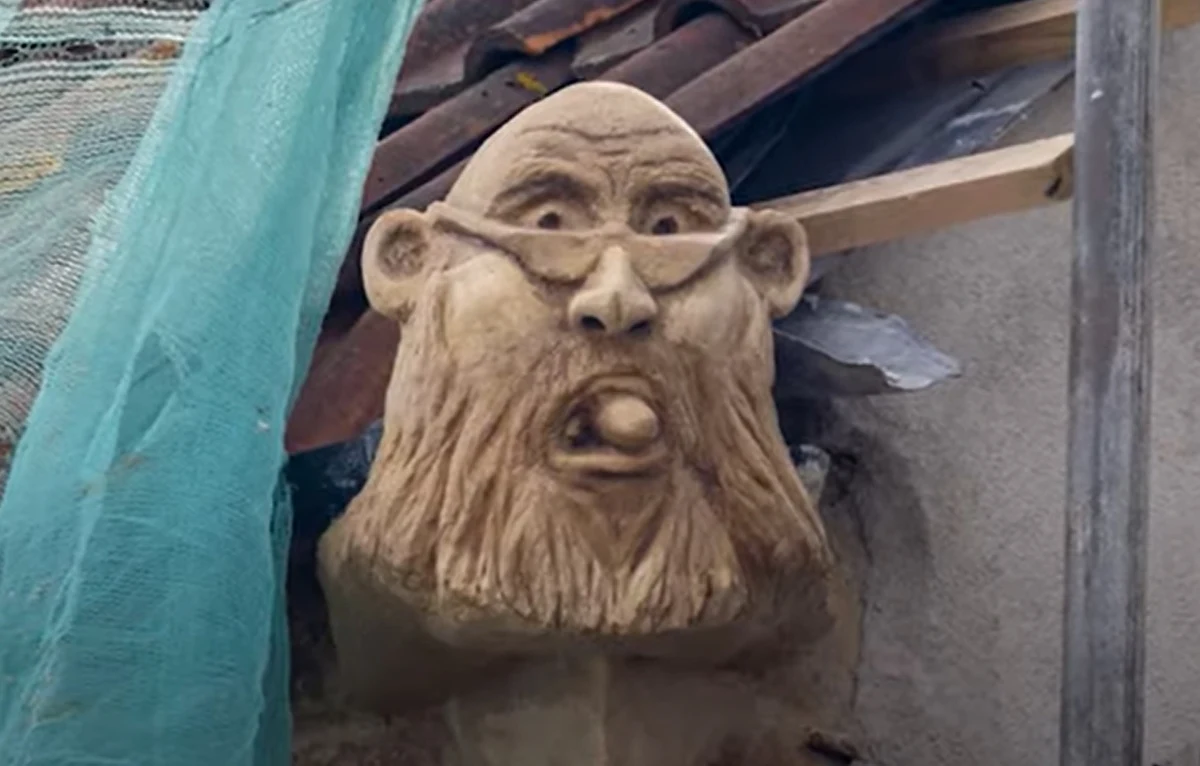 Gargulce - to wymyślne ozdoby, jakie umieszczano na średniowiecznych budynkach. Ale jak się okazuje, tradycja ta nie zaginęła. Właśnie wskrzeszono ją w szczególnych okolicznościach w Wielkiej Brytanii. 