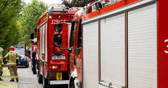 Przy ul. Warszawskiej w Gdyni doszło do pożaru mieszkania. Przyczyną - prawdopodobnie - był wybuch gazu. Do szpitala został zabrany 62-letni mężczyzna.