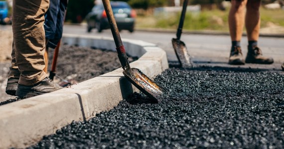 ​Uwaga kierowcy! W najbliższy wtorek (3 października) zamknięta dla ruchu będzie ul. Chałubińskiego wraz ze skrzyżowaniem ulic Sienkiewicza, Witkiewicza, Chałubińskiego i Jagiellońskiej w Zakopanem. Planowana tam jest modernizacja nawierzchni jezdni.  Utrudnienia będą także w środę (4 października).