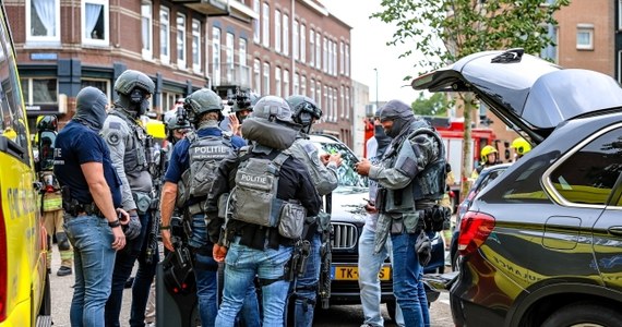 32-letni mężczyzna strzelał do ludzi w holenderskim Rotterdamie. Policja poinformowała, że zginęły trzy osoby, w tym 14-latka. Sprawca został zatrzymany. 