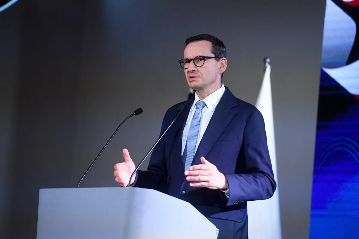 W przyszłym tygodniu jadę na posiedzenie Rady Europejskiej, podczas którego powiem stanowcze nie i podtrzymam veto dla nielegalnej imigracji - powiedział w piątek premier Mateusz Morawiecki. 