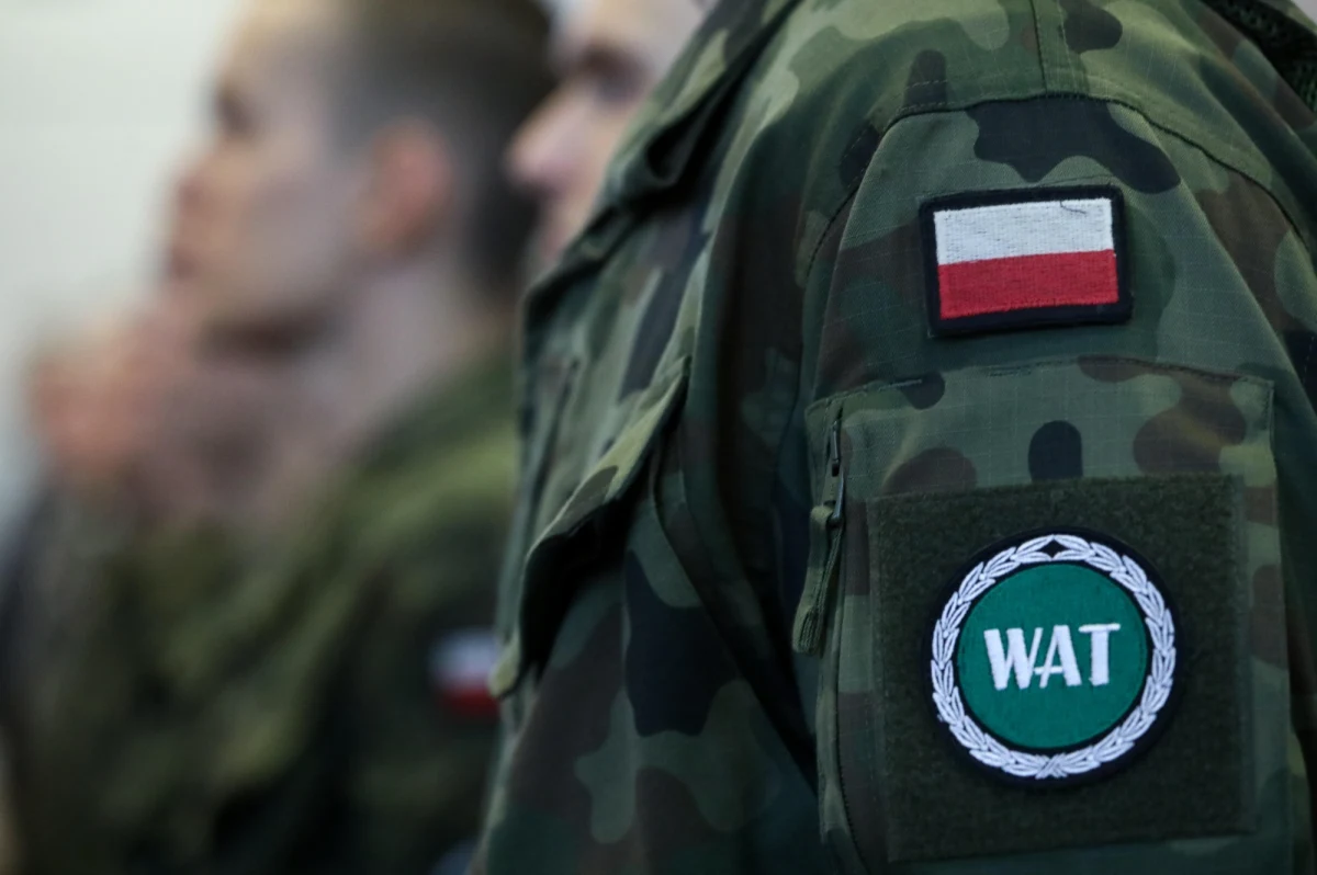 W sobotę, 30 września, odbędzie się przysięga wszystkich uczelni wojskowych. W związku z uroczystością, w godzinach 7-14, w sąsiedztwie Wojskowej Akademii Technicznej mogą wystąpić czasowe utrudnienia w ruchu. W przypadku zamknięcia ulic, autobusy komunikacji miejskiej pojadą objazdami - poinformował stołeczny ratusz.
