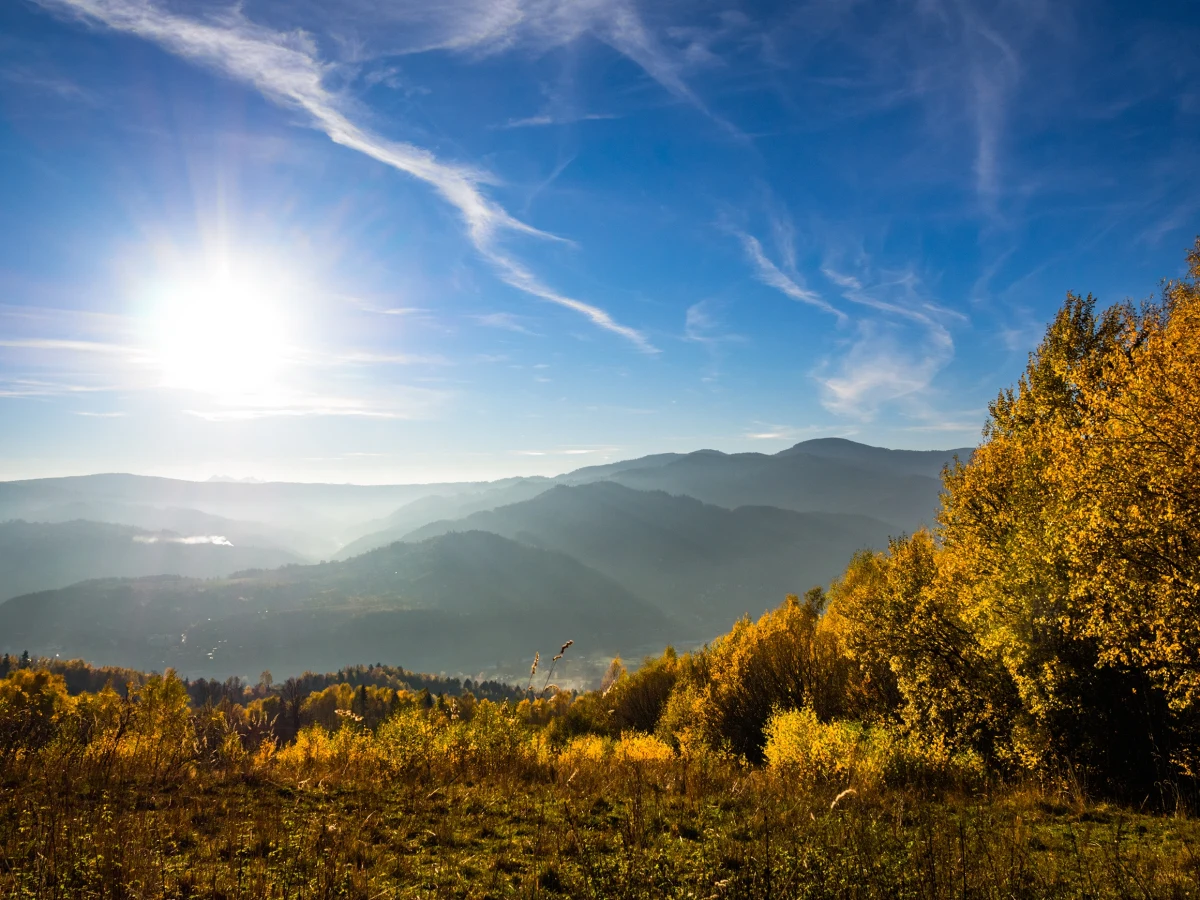 Tak gorącego września nie było w Tatrach w historii pomiarów - informują synoptycy. Jego średnia temperatura była wyższa, niż w miesiącach letnich