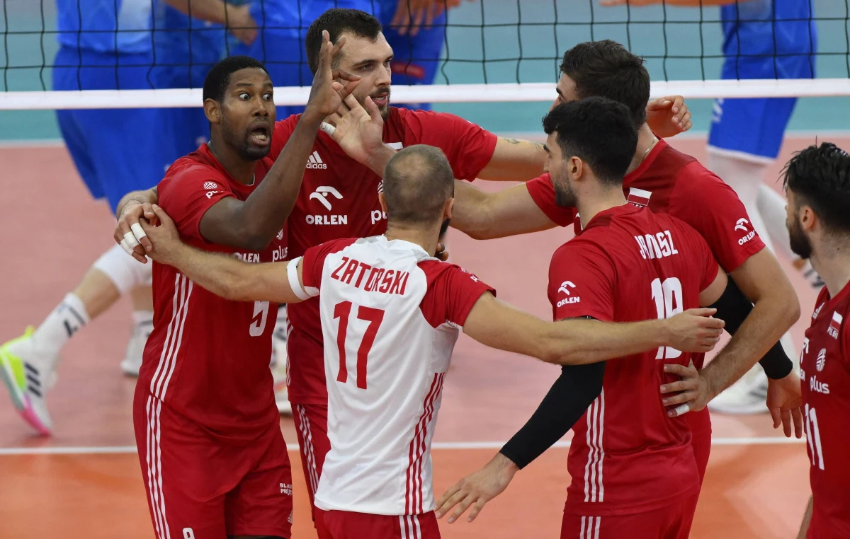 Siatkarze reprezentacji Polski przystępują do walki o przepustkę olimpijską. Polacy będą rywalizować w chińskim Xi'an, a na inaugurację zmierzą się z Belgią. Występ w Paryżu zapewnią sobie po dwie najlepsze drużyny z trzech turniejów kwalifikacyjnych.