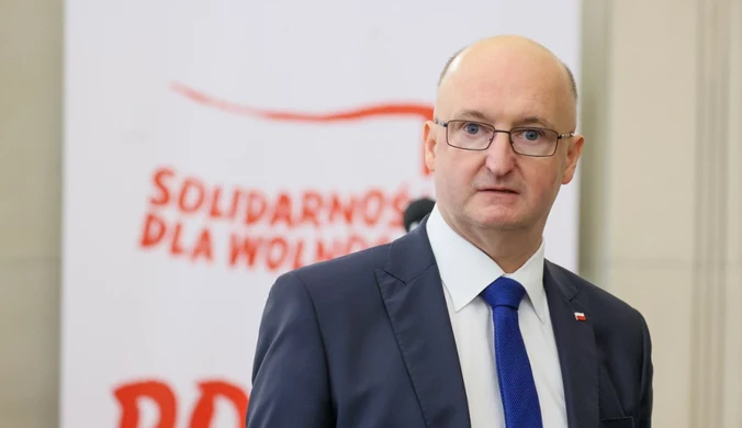 Piotr Wawrzyk przerwał milczenie. Nawiązał do afery wizowej