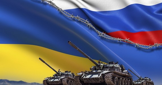 O ile większość Europejczyków zgadza się, że Ukrainie należy pomagać humanitarnie, blisko połowa mieszkańców kontynentu podważa ideę dostarczania Kijowowi sprzętu wojskowego i prowadzenia szkoleń dla ukraińskich żołnierzy. Dane przedstawione przez Eurobarometr wskazują na to, że poparcie społeczne dla wspierania wojsk Kijowa stopniowo maleje.