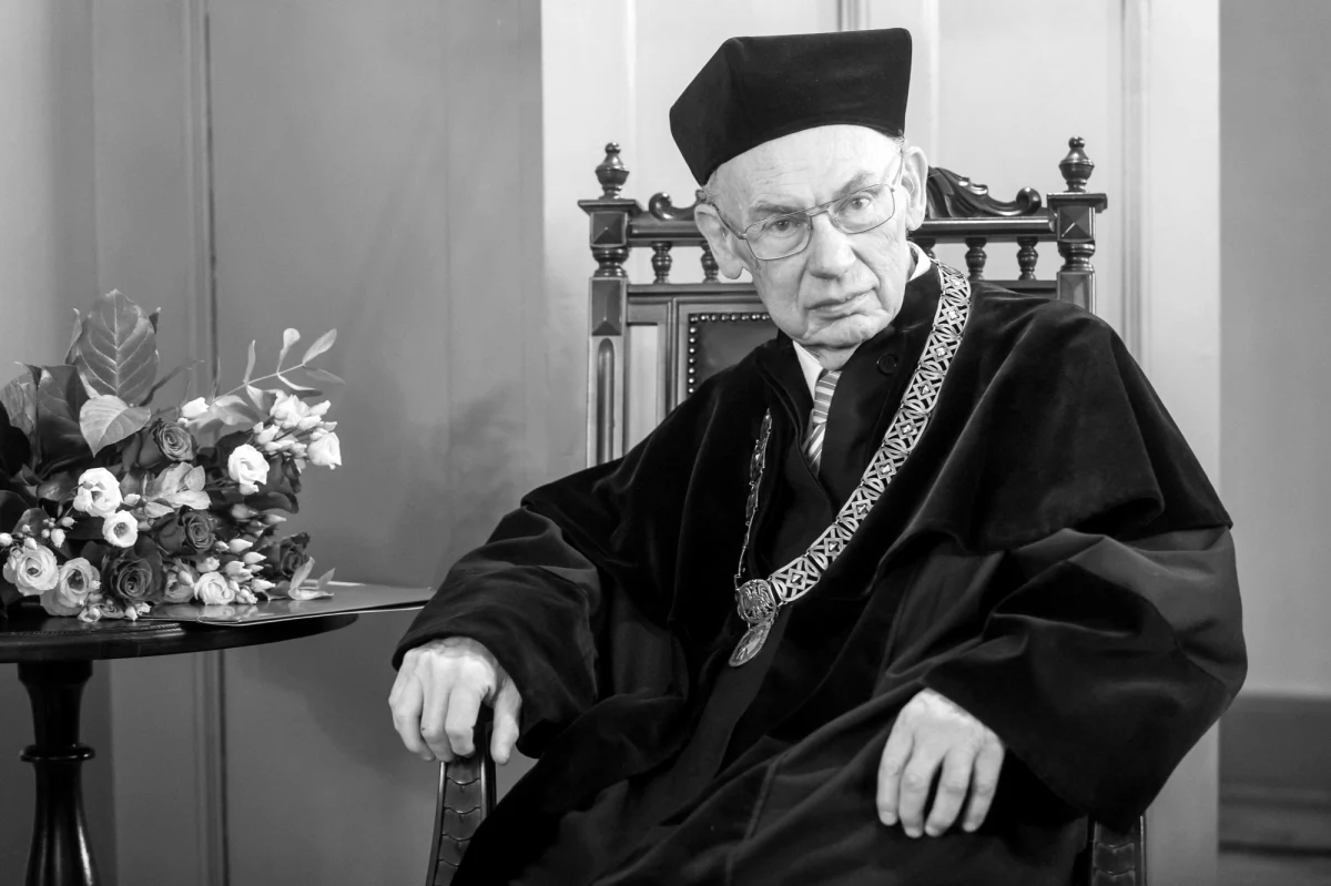 Zmarł prof. Michał Głowiński - wybitny językoznawca i literaturoznawca. Miał 88 lat. Informację o śmierci prof. Głowińskiego podały "Gazeta Wyborcza" i miesięcznik "Znak", powołując się na jego najbliższych. 