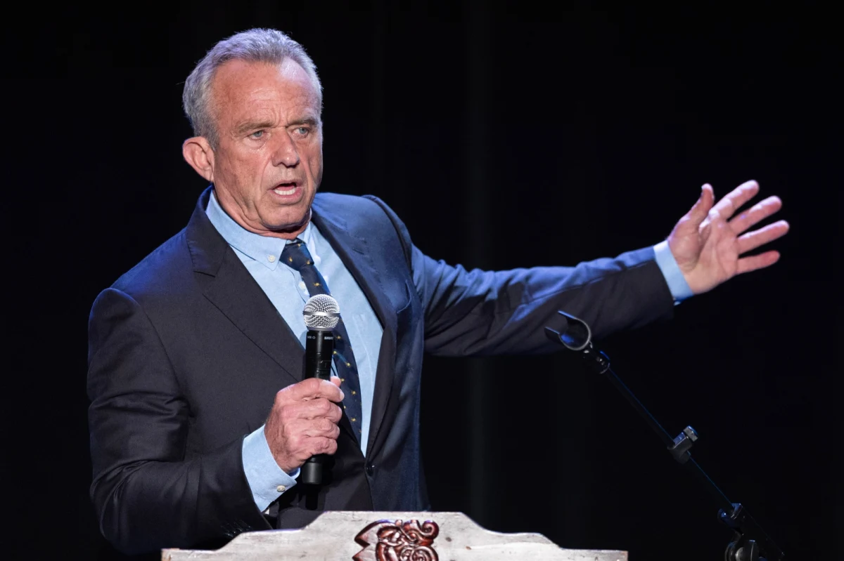Pretendujący do urzędu prezydenta Stanów Zjednoczonych Robert F. Kennedy jr ogłosi, że będzie się o to ubiegał jako niezależny kandydat w głosowaniu w 2024 roku. Początkowo zamierzał rywalizować o nominację Partii Demokratycznej w wyborach z Joe Bidenem.
