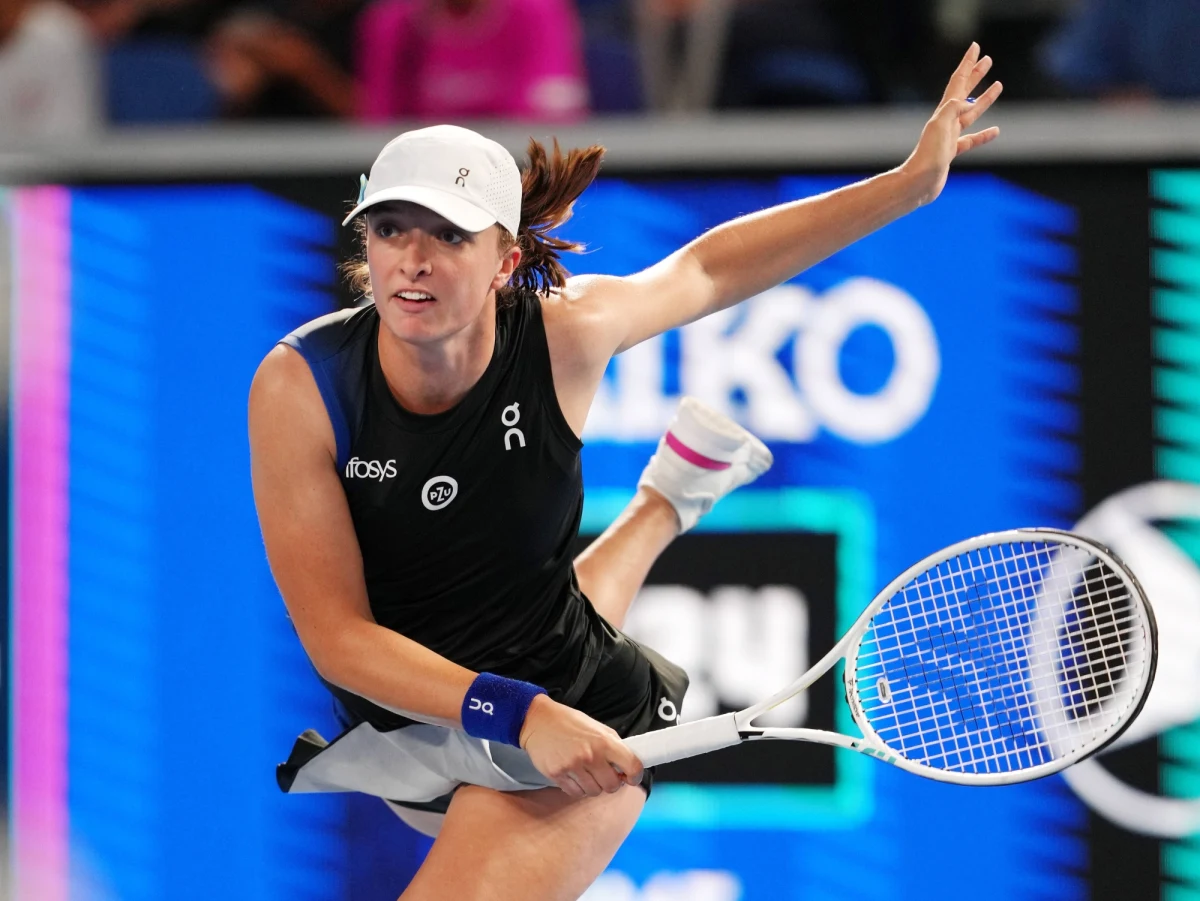 ​"Moim celem jest rozwinąć się jako zawodniczka, a nie skupiać się na rankingu" - powiedziała Iga Świątek przed rywalizacją w turnieju WTA 1000 w Pekinie. W pierwszej rundzie rywalką rozstawionej z numerem drugim polskiej tenisistki będzie Hiszpanka Sara Sorribes Tormo.