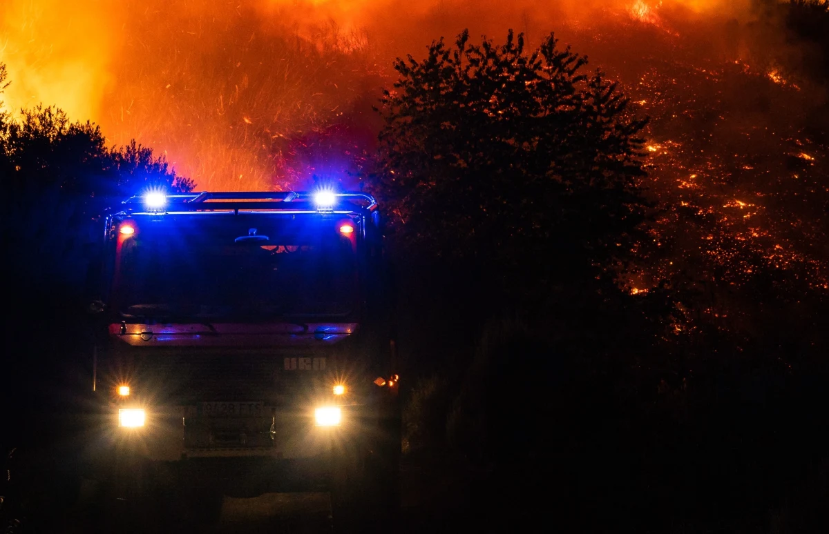 Co najmniej 13 osób zginęło w pożarze, który wybuchł w niedzielę nad ranem w znanej dyskotece "Teatr" w Murcji w południowo-wschodniej Hiszpanii - poinformował burmistrz miasta Jose Ballesta. Straż pożarna nie wyklucza, że ofiar śmiertelnych może być więcej.