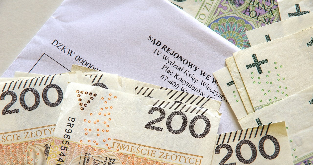 Opłata skarbowa: czym jest, kiedy obowiązuje, jak ją zapłacić i ile