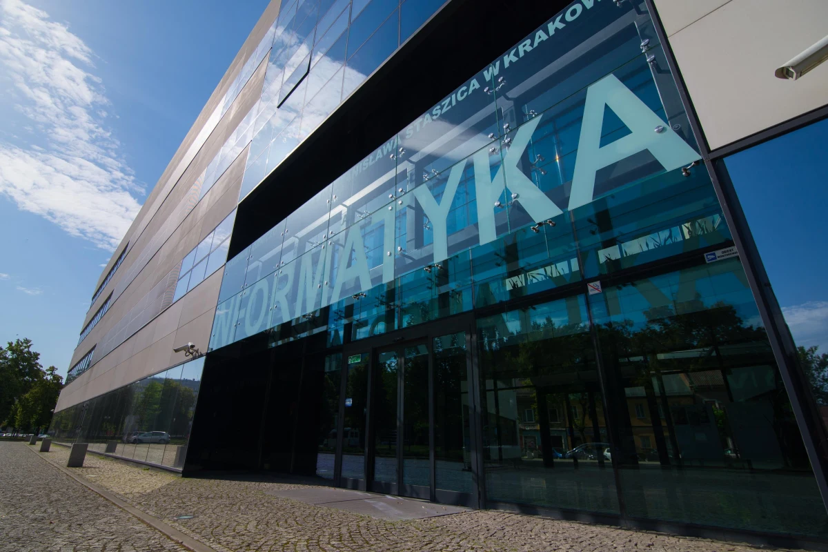 W Akademii Górniczo-Hutniczej w Krakowie od 1 października rozpoczyna działalność Wydział Informatyki. Wspólnie z innymi wydziałami realizowane będzie kształcenie na kierunkach: Cyberbezpieczeństwo wspólnie z Wydziałem Informatyki, Elektroniki
i Telekomunikacji, a także Nowoczesne Technologie w Kryminalistyce wspólnie z Wydziałem Humanistycznym oraz Wydziałem Inżynierii Materiałowej i Ceramiki.