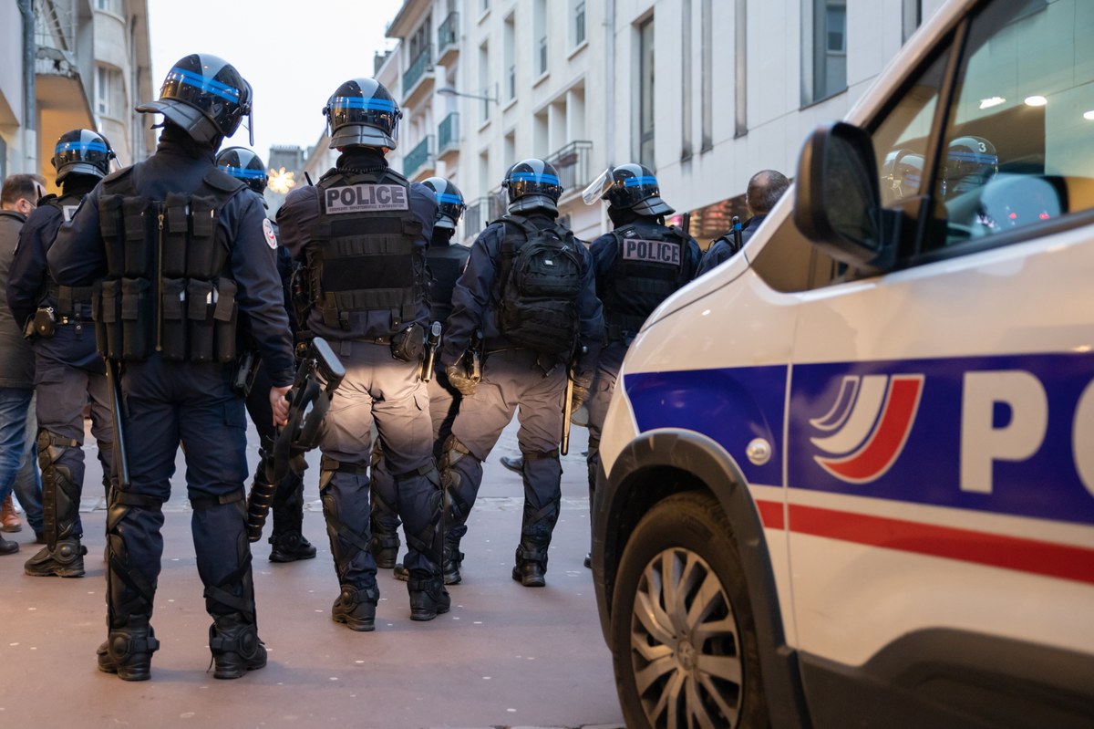 W weekend doszło do dwóch strzelanin w Nimes w południowo-wschodniej Francji w związku z porachunkami gangów w imigranckich dzielnicach. Rannych zostało pięciu policjantów – podają francuskie media.
