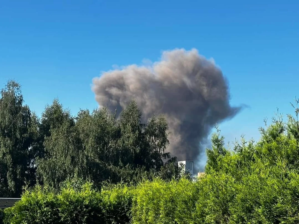 Co znajduje się w powietrzu w Radlinie na Śląsku w pobliżu hałdy, której fragment osunął się dwa tygodnie temu tworząc ogromną chmurę pyłu? Wyjaśni to badanie prowadzone przez Centralne Laboratorium Badawcze Głównego Inspektoratu Ochrony Środowiska. Specjalny ambulans pomiarowy stanął już na terenie miejskiego żłobka, w pobliżu hałdy, koksowni i kopalni Marcel.