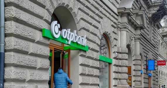 Ukraina usunęła w poniedziałek węgierski bank OTP z listy "międzynarodowych sponsorów wojny" - poinformował Reuters, powołując się na ukraińską Narodową Agencję Zapobiegania Korupcji (NAZK).