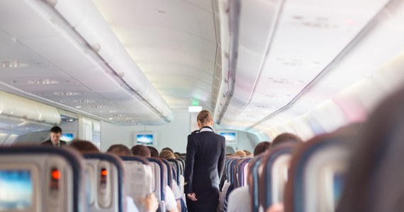 Indyjski regulator lotnictwa cywilnego chce zakazać pilotom oraz stewardesom używania m.in. perfum. Aktualnie trwają dyskusje nad tym rozwiązaniem. 