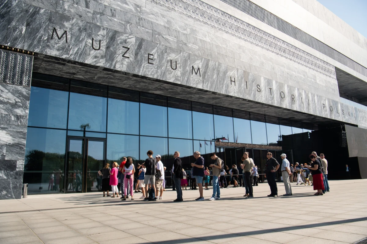 ​Festiwal Otwarcia pokazał duże zainteresowanie Muzeum Historii Polski w Warszawie. Od piątku do niedzieli odwiedziło nas ponad 26 tys. osób - powiedział dyrektor placówki Robert Kostro.