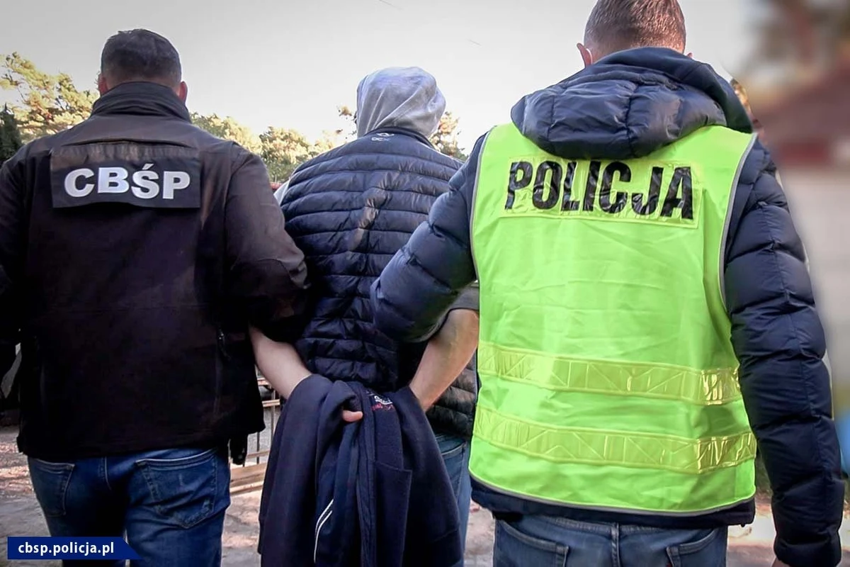 Osiem osób współpracujących z głośnym gangiem lichwiarzy wyłudzających zastawiane nieruchomości zatrzymali policjanci z CBŚP oraz funkcjonariusze Krajowej Administracji Skarbowej. To kontynuacja śledztwa kieleckiej prokuratury okręgowej. 