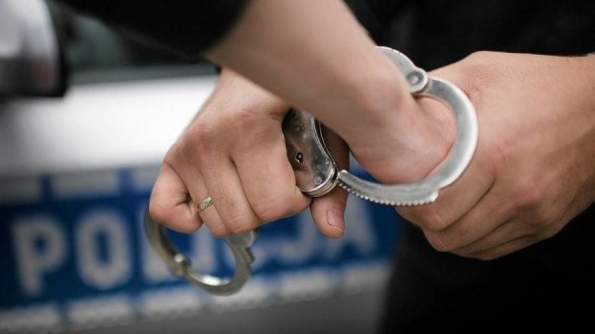 38-letni mieszkaniec Zabrza ukradł ponad 87 tys. zł pochodzących z utargu restauracji, w której pracował. Policjanci postawili nieuczciwemu pracownikowi 11 zarzutów, za które teraz mężczyzna odpowie przez sądem. Grozi mu za to do 5 lat więzienia.