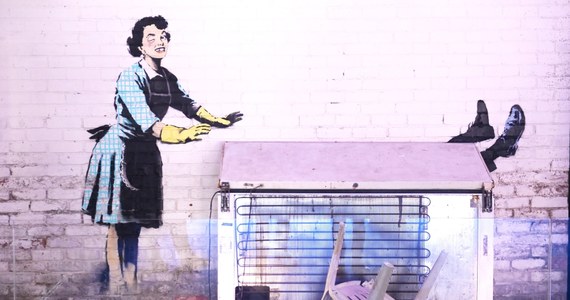 Czy Banksy zostanie zdemaskowany? Do Sądu Najwyższego w Londynie wpłynął pozew przeciwko Robinowi Cunninghamowi. Mężczyzna oskarżony jest o zniesławienie innego artysty. 