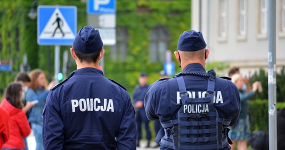 Policja odnalazła zaginioną 15-latkę z Krakowa. Dziewczynka wyszła z domu 2 października, około godziny 18.00. Miała się spotkać z koleżanką i wrócić do godziny 19:30. 