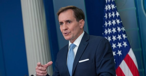 Rzecznik Rady Bezpieczeństwa Narodowego USA John Kirby ostrzegł, że jeśli Kongres nie zagłosuje za odpowiednim wsparciem finansowym dla Ukrainy, Stany Zjednoczone będą mogły udzielać pomocy Kijowowi jeszcze przez jedynie "kilka miesięcy". Kirby zaznaczył, że brak odpowiedniej pomocy doprowadzi do znaczących zmian na polu walki. Rzecznik zwrócił się też do zachodnich partnerów.