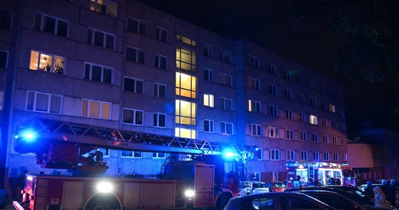 Pożar w akademiku przy ulicy Szwoleżerów w Szczecinie. Z budynku ewakuowano około 100 osób.