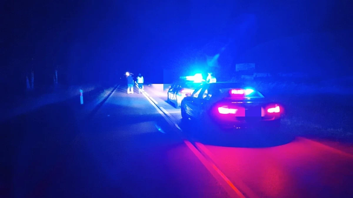 13-letni rowerzysta zginął w wypadku na drodze krajowej nr 66 między Wysokiem Mazowieckiem a Zambrowem. Chłopiec został potrącony przez samochód. 