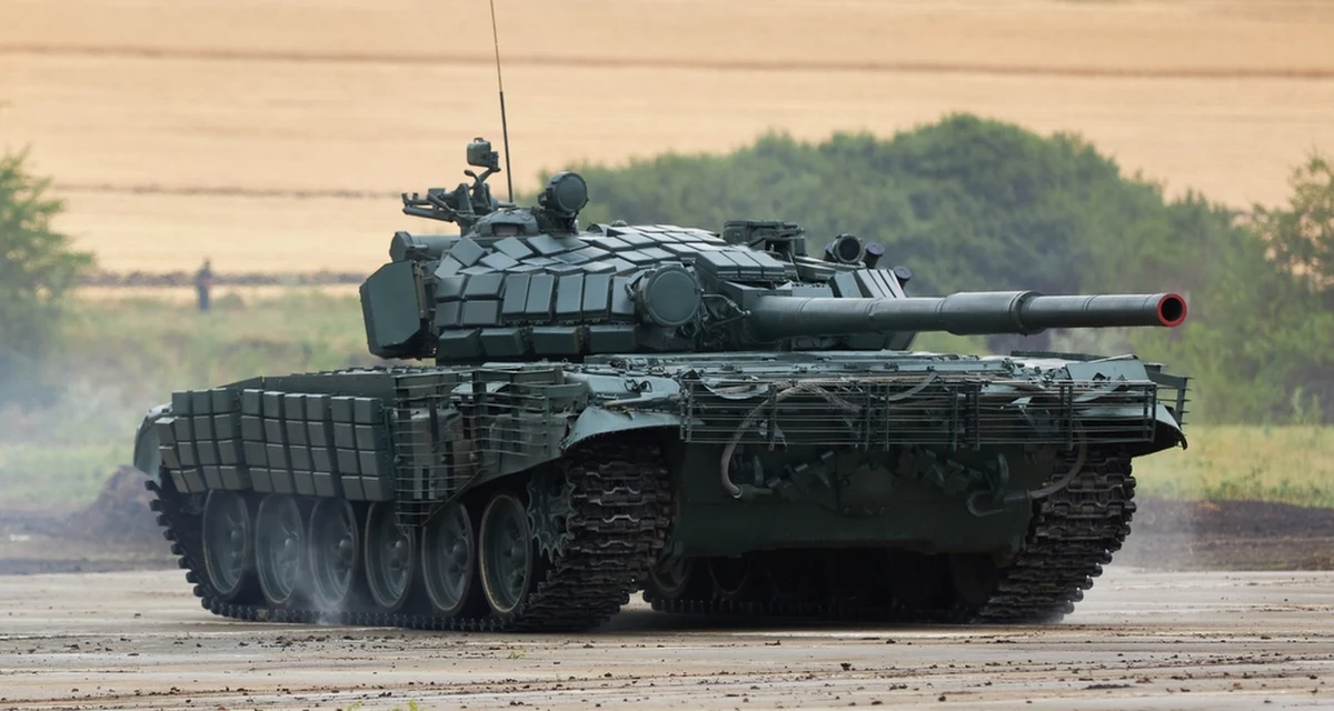 Czołgi T-72B3 są produkowane przez koncern Uralwagonzawod. W związku z tym, że jest to jedna z nowszych rosyjskich maszyn, Ukraińcy nie mają dużego doświadczenia w jej naprawie. Pewien ukraiński czołgista postanowił obejść problemy w kreatywny sposób...