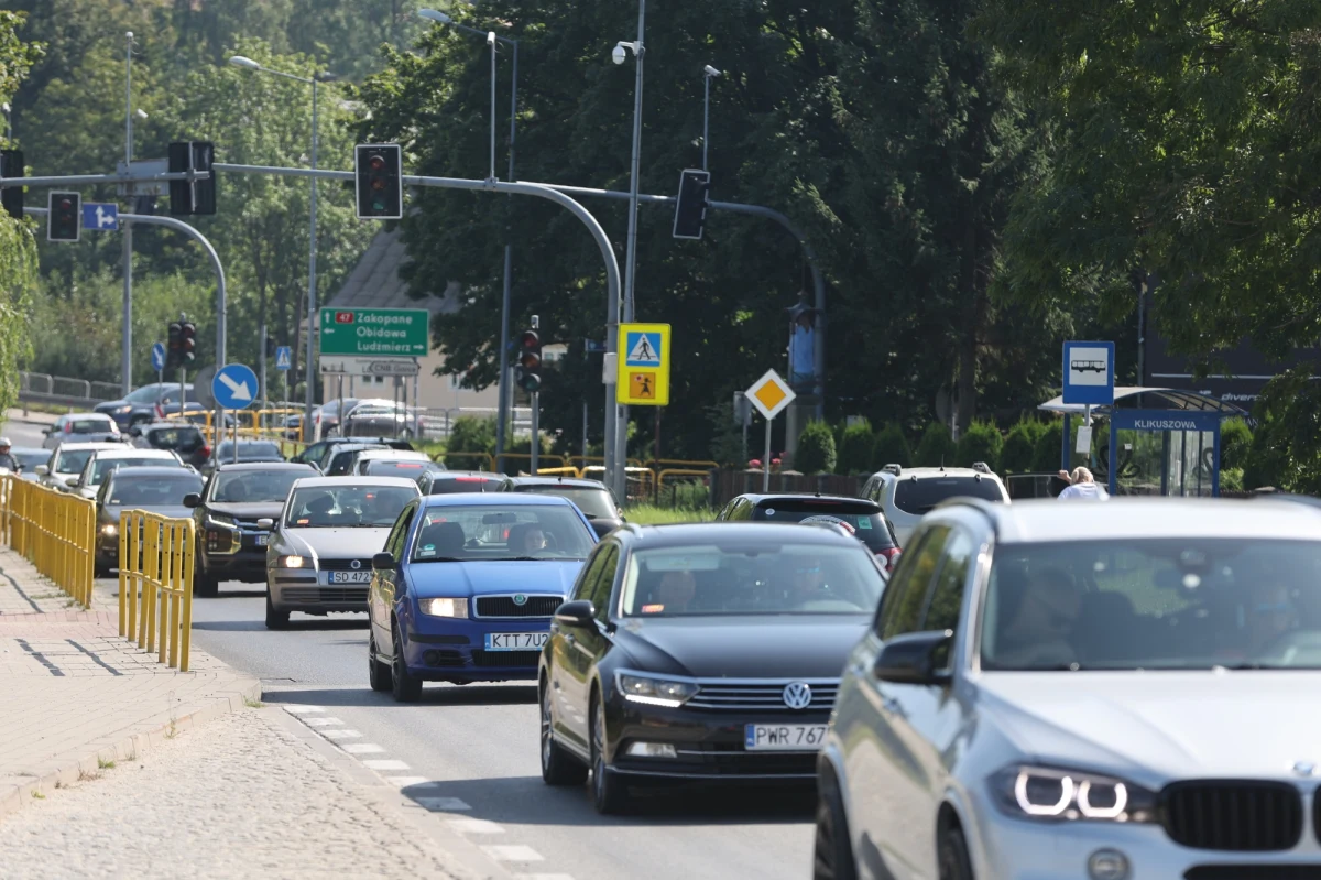 Na wjeździe do Zakopanego w ciągu DK47 czyli popularnej Zakopianki, powstaną dwa kolejne ronda w rejonie Ustupu. Inwestycja będzie kosztowała 10,4 mln zł – poinformowała GDDKiA.