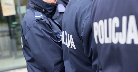 Tragiczny finał sprzeczki na warszawskiej Woli. W jednym z mieszkań przy ulicy Burakowskiej znaleziono ciała dwóch osób.