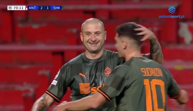 Liga Mistrzów. Euforia ukraińskich kibiców. Gol na 2-2 Royal Antwerp – Szachtar Donieck. WIDEO