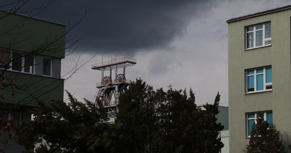 ​Wznowiono już wydobycie po nocnym wstrząsie w kopalni Staszic w Katowicach. Nie ma informacji o osobach poszkodowanych ani o uszkodzeniach spowodowanych przez wstrząs.
