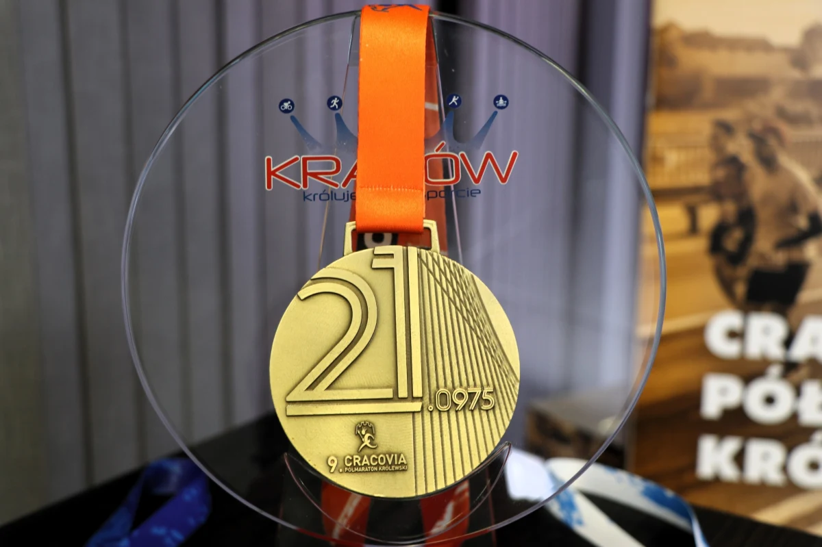 Ponad 10 tysięcy osób weźmie udział w najbliższy weekend w imprezach biegowych w stolicy Małopolski. Głównym punktem będzie niedzielny 9. Cracovia Półmaraton Królewski oraz bieg na 5 km pod nazwą "Piątka dla krakowskiego sportu".