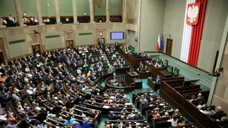 Polacy ocenili Sejm i Senat. Spora różnica w sondażu CBOS