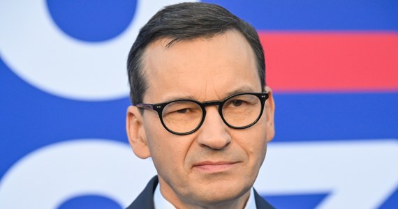 Mateusz Morawiecki weźmie udział w poniedziałkowej debacie wyborczej w TVP. "Widzimy się w polskiej telewizji" - napisał premier w mediach społecznościowych. Wczoraj swój udział w dyskusji zapowiedział szef PO Donald Tusk. 