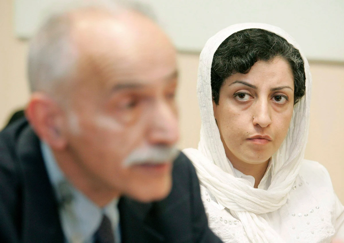 Iranka Narges Mohammadi laureatką Pokojowej Nagrody Nobla 2023. Decyzję Norweskiego Komitetu Noblowskiego ogłosiła sekretarz Berit Reiss-Andersen. Swoje wystąpienie  rozpoczęła hasłem "kobiety, życie, wolność".