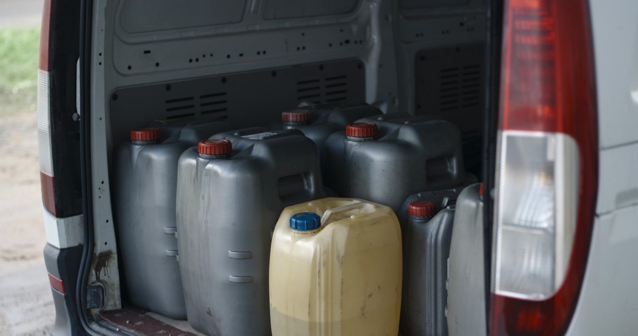 Przechowywanie paliwa w domu i aucie. Jak uniknąć mandatu