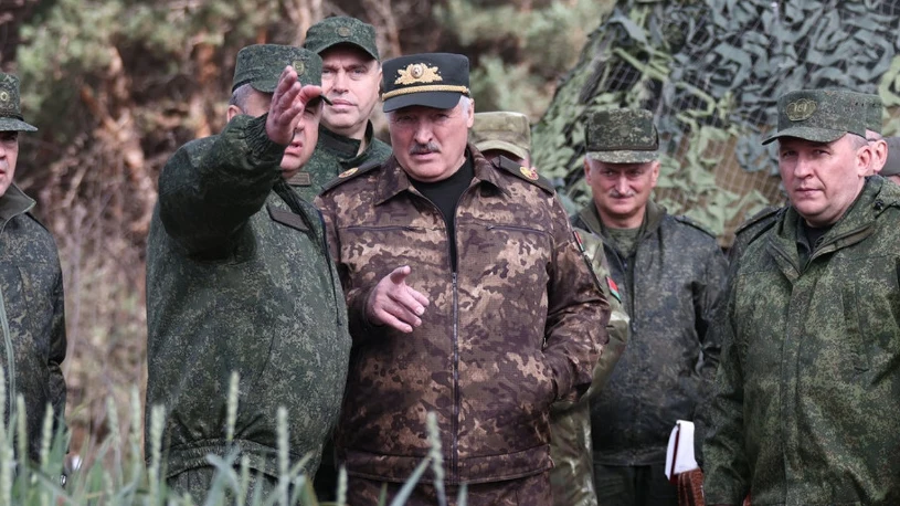 Białoruś coraz mocniej militaryzuje uczniów. Organizuje "obozy zdrowotne"