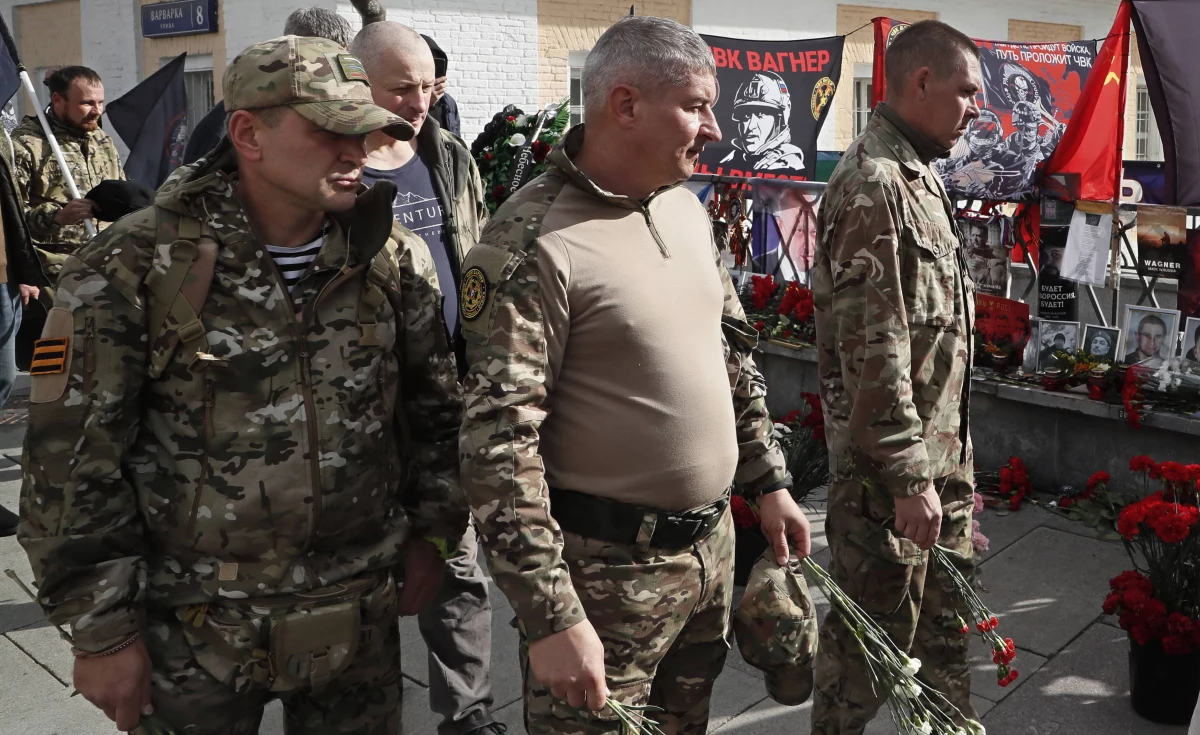 Minęły prawie cztery miesiące od buntu Grupy Wagnera, a w sprawie wciąż pojawiają się nowe fakty. Francuska agencja AFP przekazała, powołując się na źródło w europejskich służbach bezpieczeństwa, że na miesiąc przed rebelią wagnerowcy zamówili od chińskiej firmy zdjęcia satelitarne terytorium Rosji od granicy z Ukrainą aż po Moskwę.