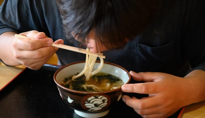 Zjedli makaron w japońskiej restauracji. Zatruło się prawie 900 osób