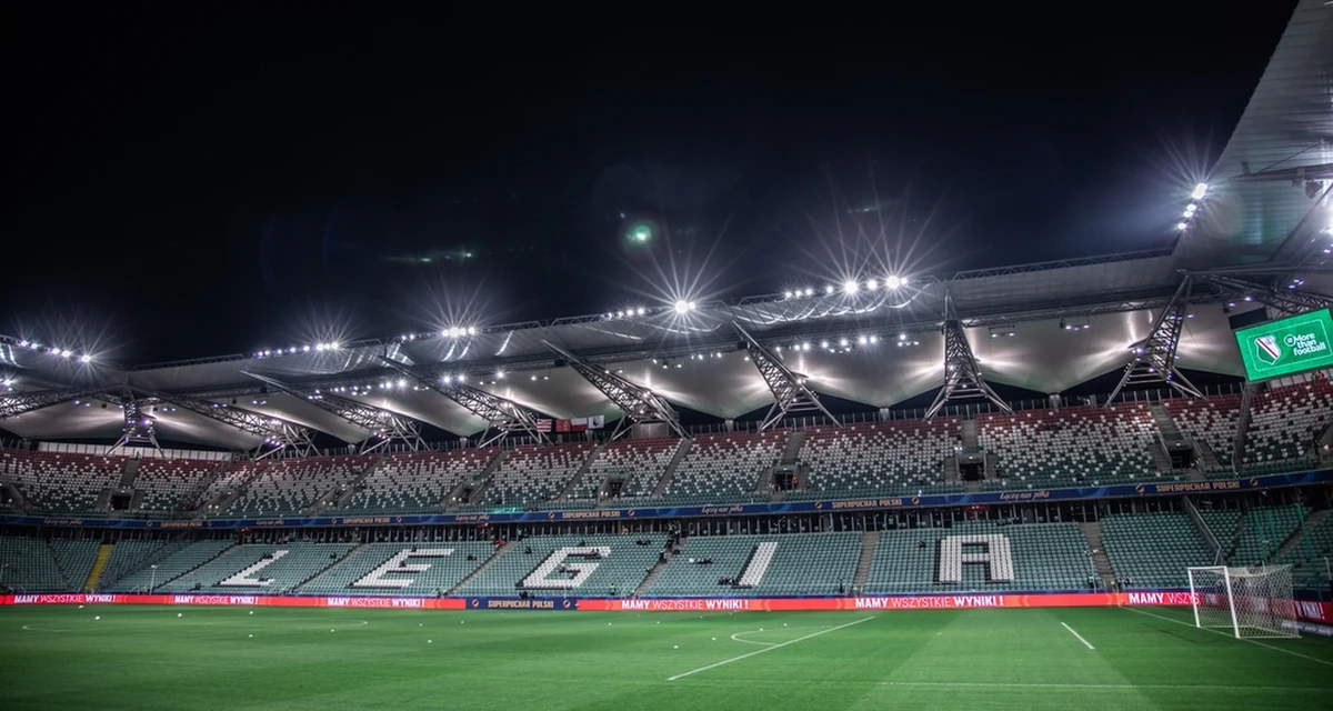 "Jest kwestią ewidentną, że narracja zawarta w oświadczeniu strony holenderskiej, do którego się odnosimy, ma jeden cel - prawda ma zostać pomieszana z fałszem" - pisze w komunikacie Legia Warszawa. To reakcja na czwartkowe wydarzenia, do których doszło przy okazji meczu w Alkmaar z lokalnym AZ w ramach fazy grupowej Ligi Konferencji.