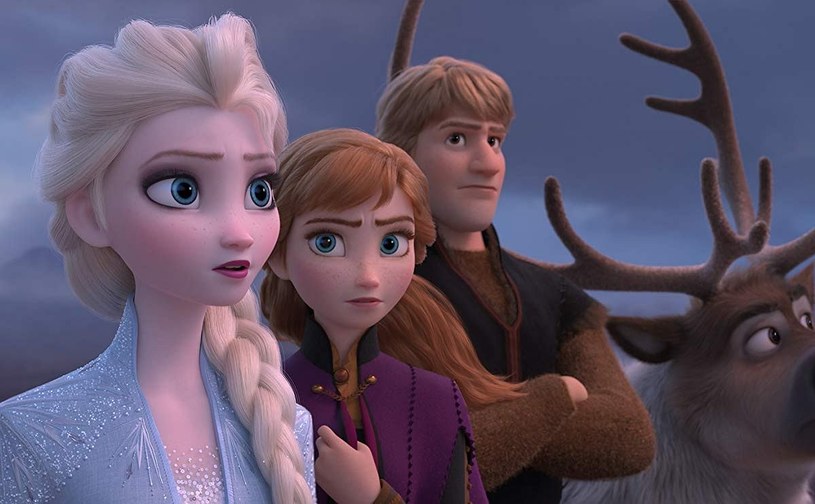 Jennifer Lee, szefowa kreatywna studia Disney Animation, gości obecnie na Festiwalu Filmowym w Londynie. Z tej okazji udzieliła wywiadu, w którym podzieliła się swoimi wrażeniami na temat powstającej właśnie trzeciej części "Krainy lodu". Lee, która wyreżyserowała dwie poprzednie odsłony cyklu, jest zachwycona postępem prac nad tą animacją. Stwierdziła, że to, co do tej pory stworzyli animatorzy studia Disneya przy trzeciej części "Krainy lodu", dosłownie "zwaliło ją z nóg".